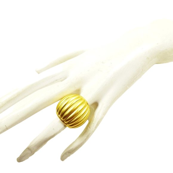 TORY BURCH NWOT Gold Plated Satin Finish Dome Ring Size 5 - Picture 8 of 9